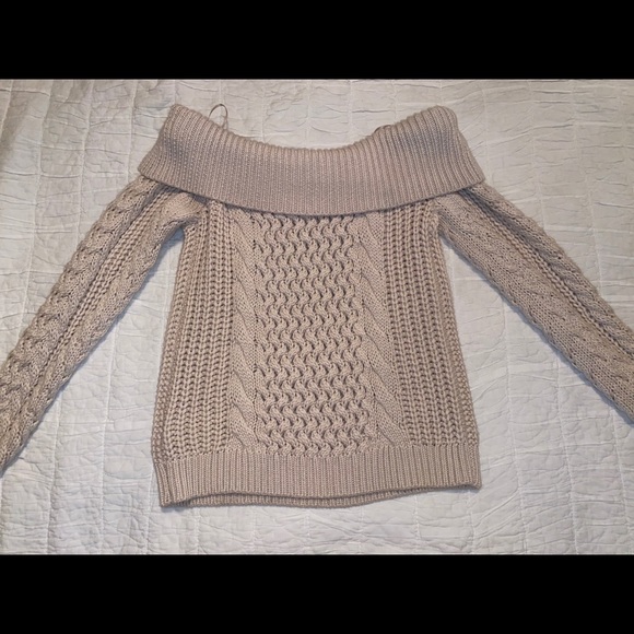 INTERMIX Sweater - Picture 5 of 6